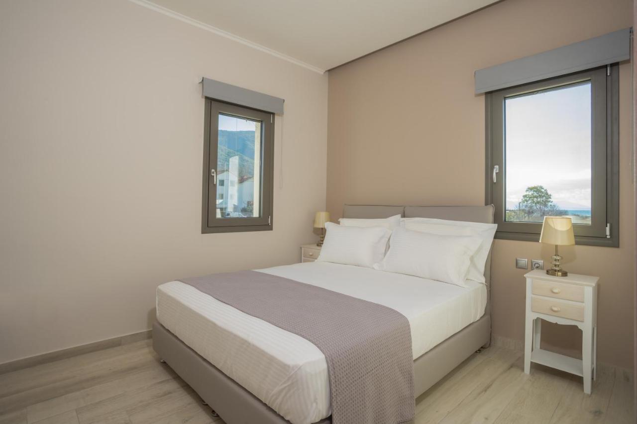 Apollonian Luxury Apartments 바실리키 외부 사진